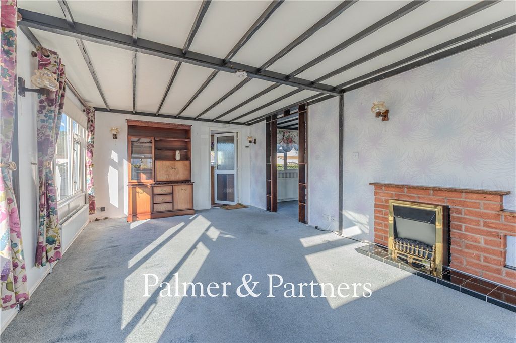 Property photo 3 of 23 Picture No. 02