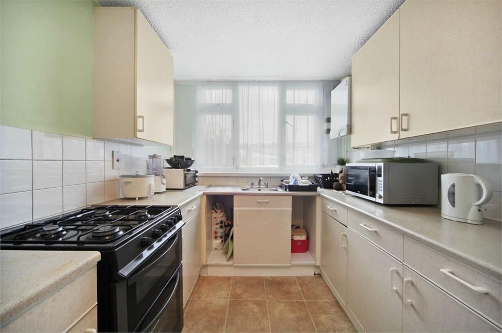 Property photo 2 of 6 2