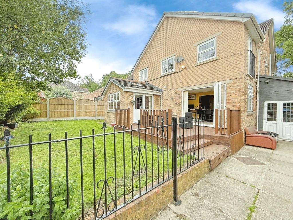 Additional image 5 of 5 bed detached house for saleSycamore Chase, Pudsey LS28