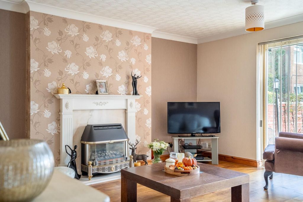 Property photo 2 of 14 Living Room