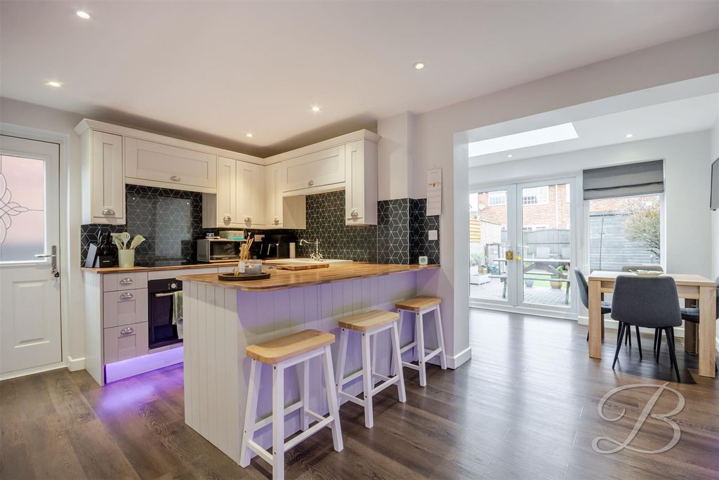 Property photo 2 of 27 Ccltd-15.Jpg