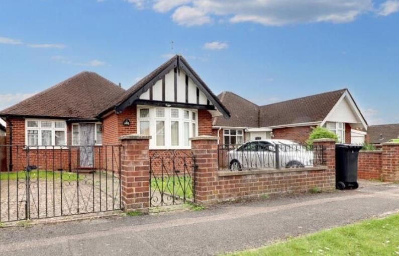 Property photo 1 of 11