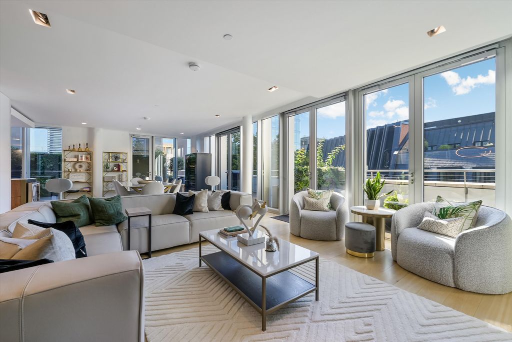 Property photo 1 of 19 Image