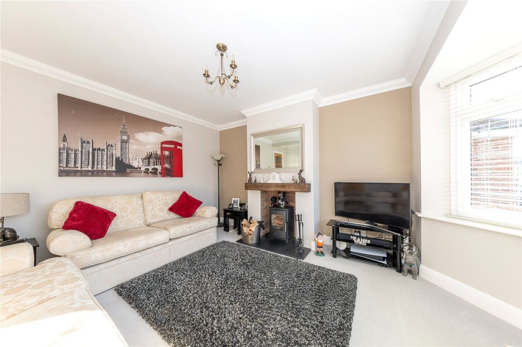 Property photo 3 of 28 Picture No. 07