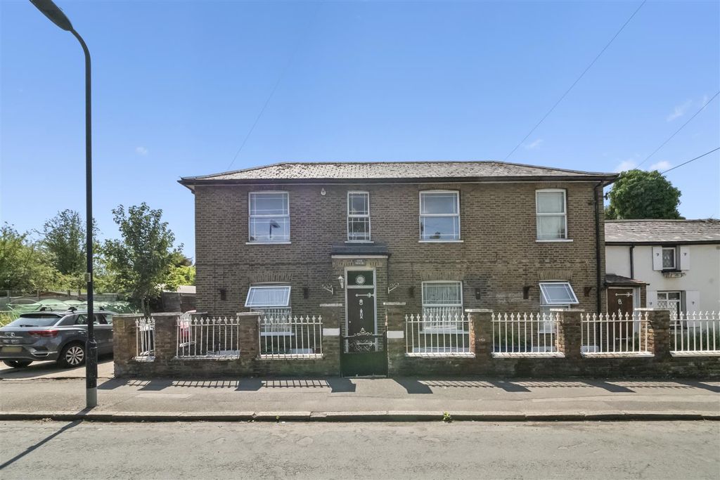 Property photo 2 of 36 1