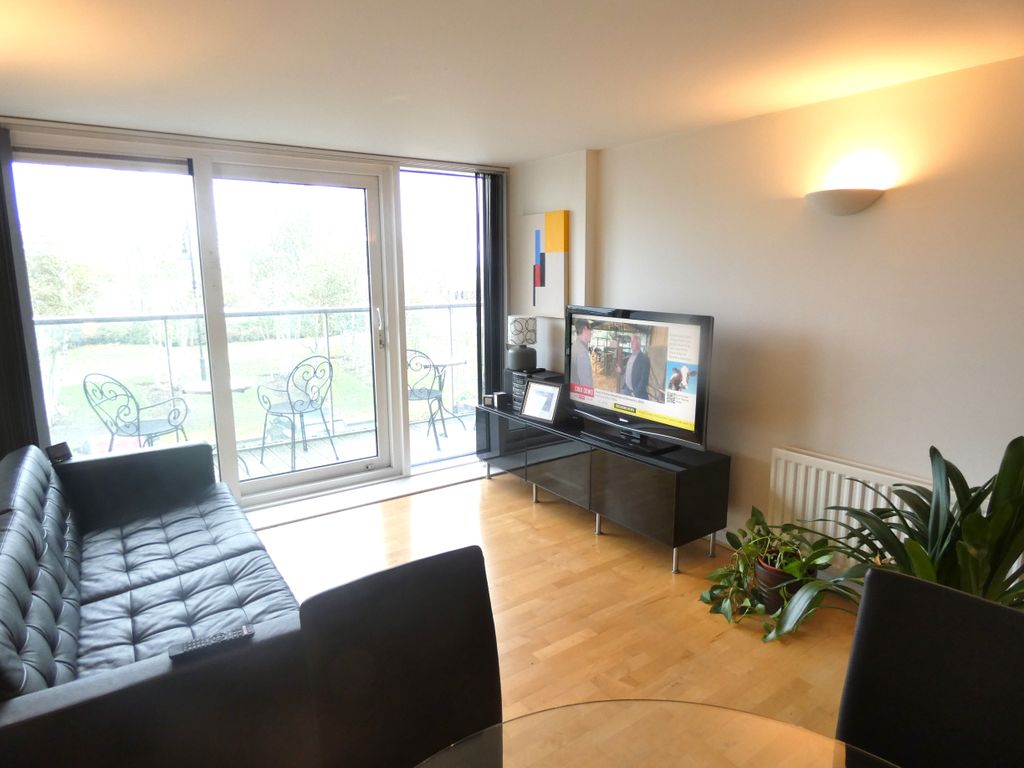 Property photo 3 of 24