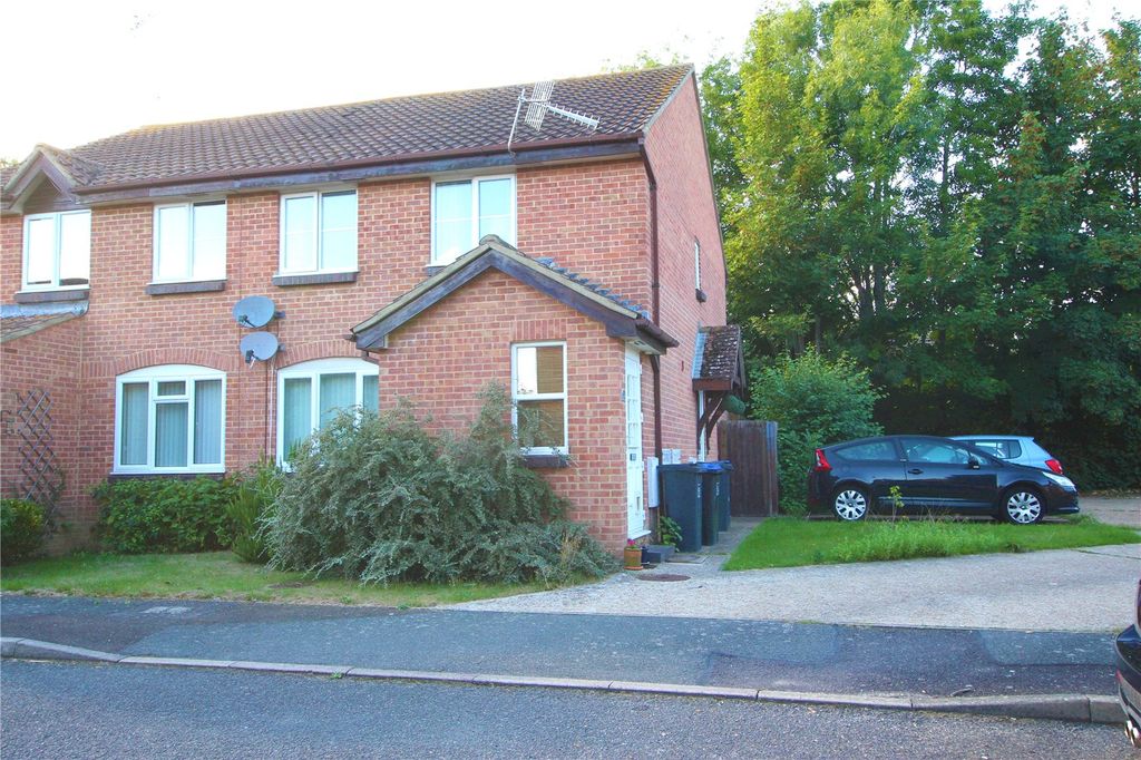 Property photo 1 of 7 External