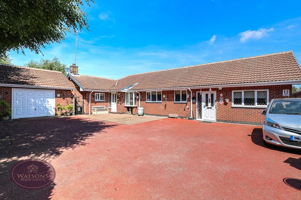 Property photo 1 of 35