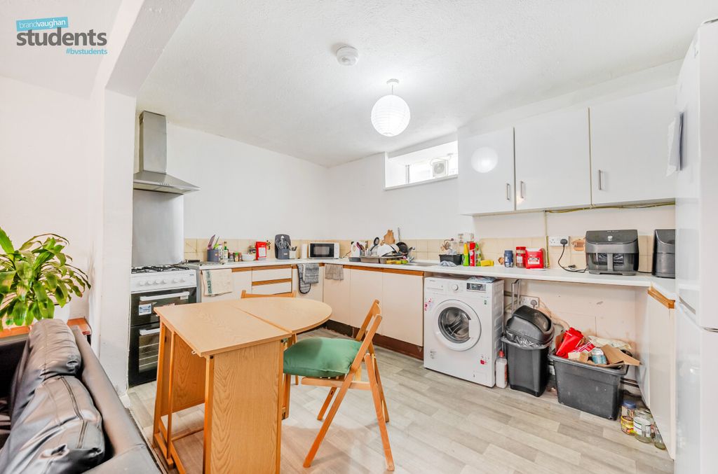 Property photo 3 of 10 3F6c0E28-41Db-4d6...