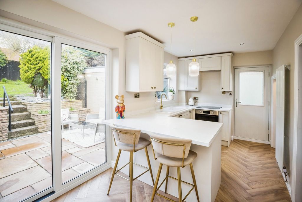 Property photo 3 of 21 Kitchen Diner