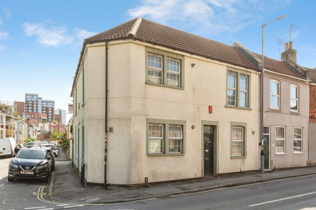 Property photo 1 of 16 Pbox-Img.Jpg