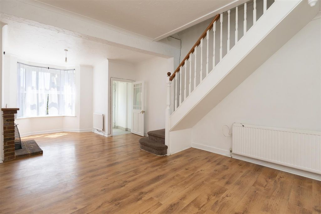 Property photo 3 of 18 Living/Dining Room