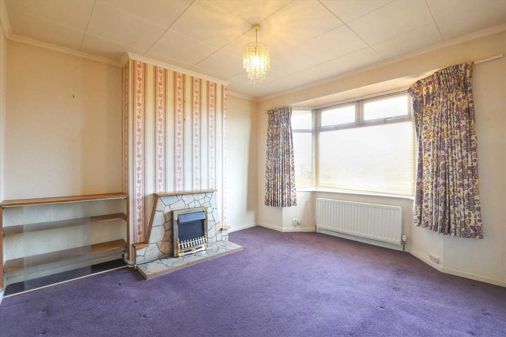 Property photo 2 of 10 Living Room