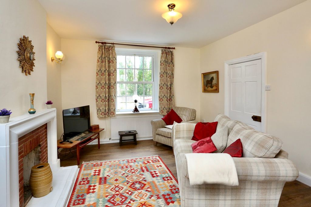 Property photo 3 of 50