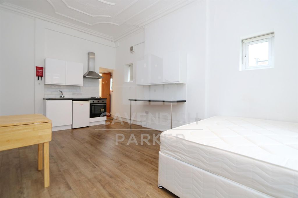 Property photo 3 of 8 5.Jpg