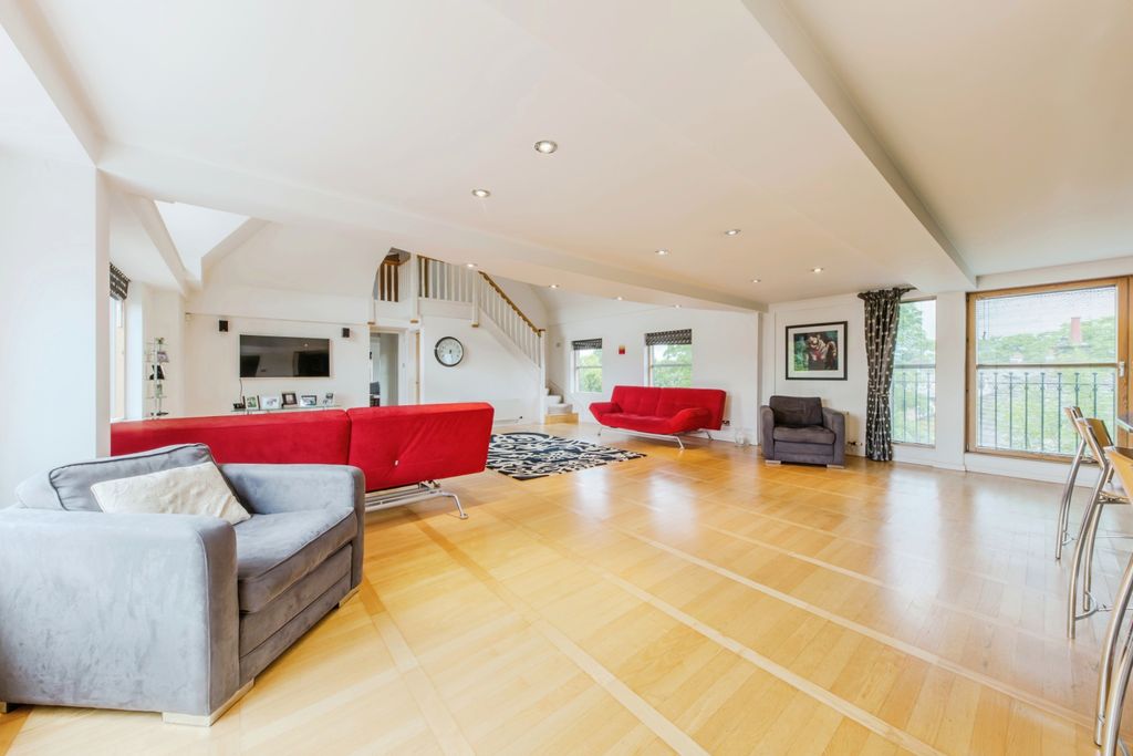 Property photo 3 of 24 258A7805-Hdr