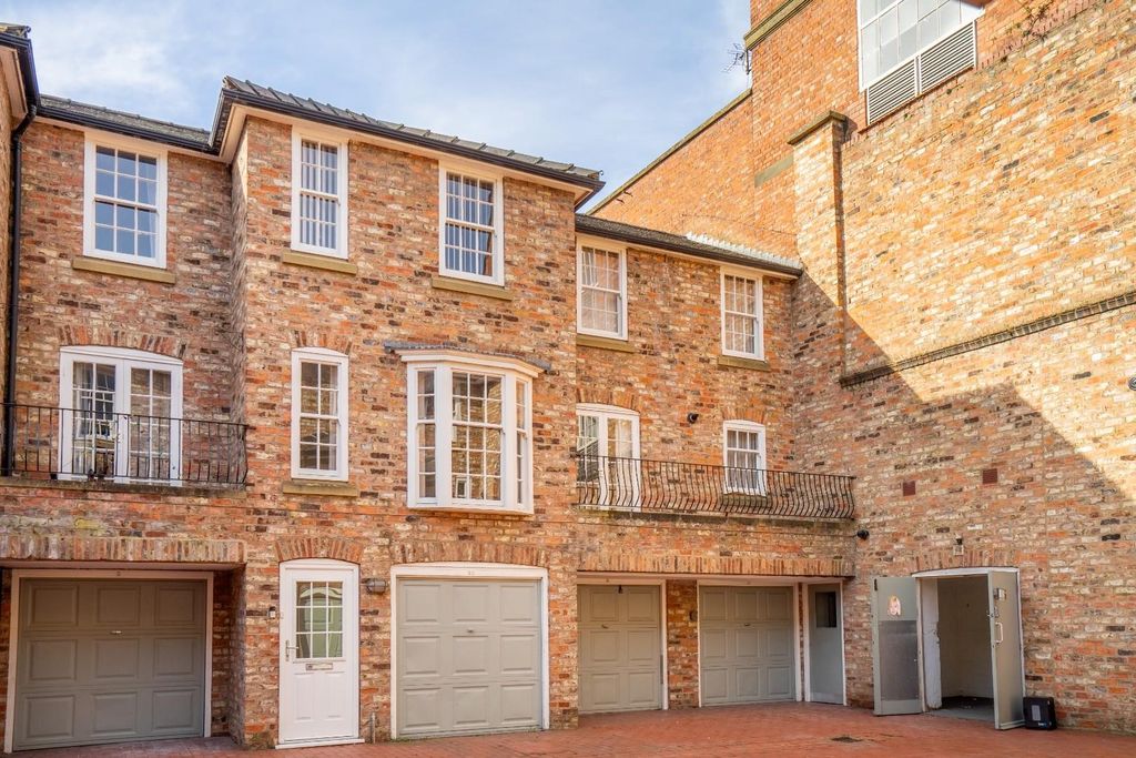 Property photo 1 of 18 25Bc-16.Jpg