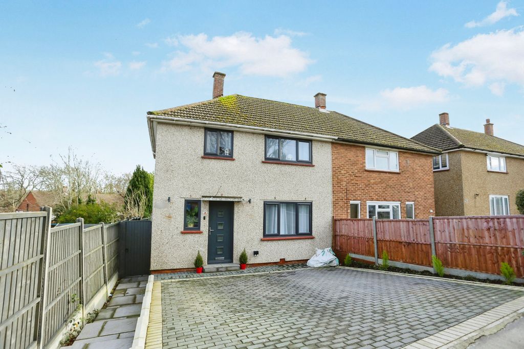 Property photo 1 of 12 Front View