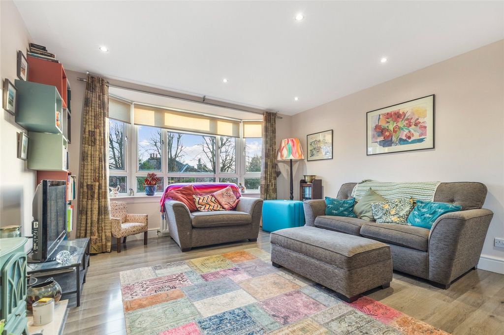 Property photo 3 of 29 Picture No. 23