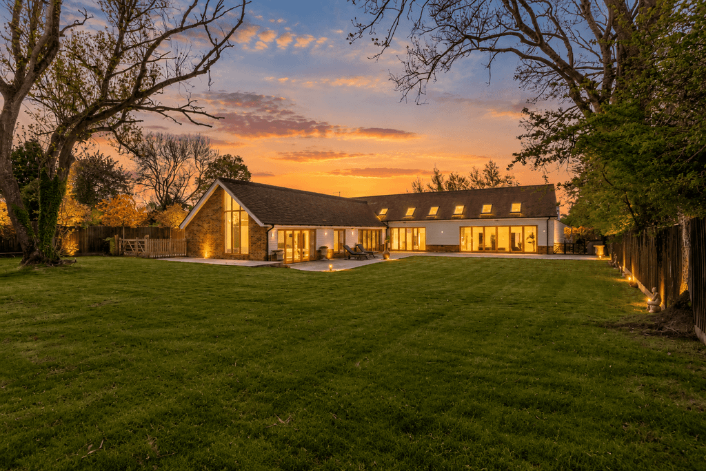 Property photo 2 of 42 Akeman Residential