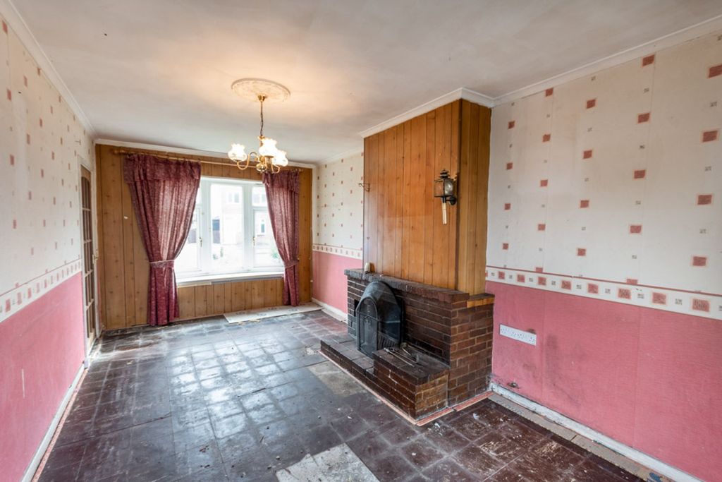 Property photo 3 of 13