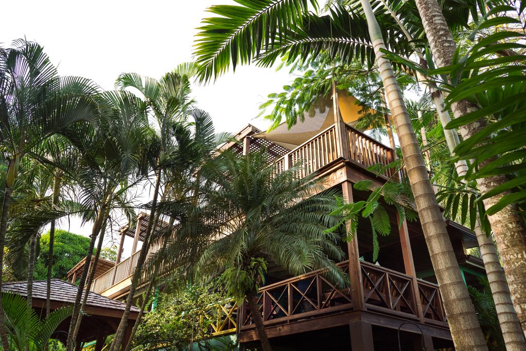 Property photo 1 of 27