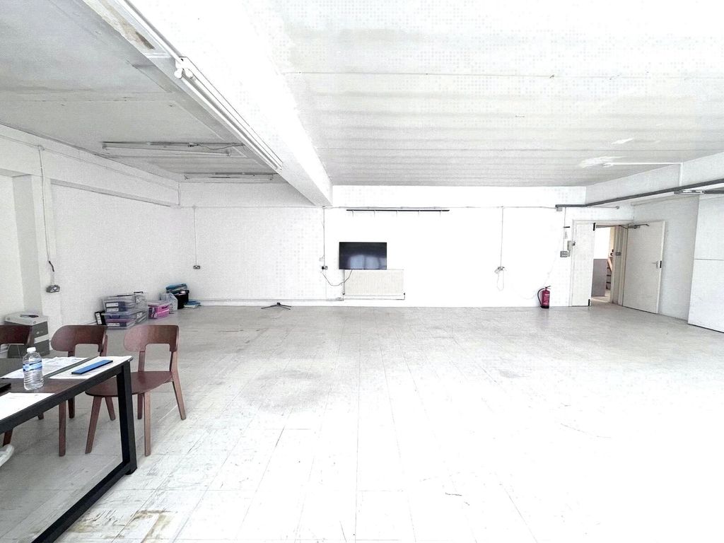 Property photo 2 of 5 Picture No. 04