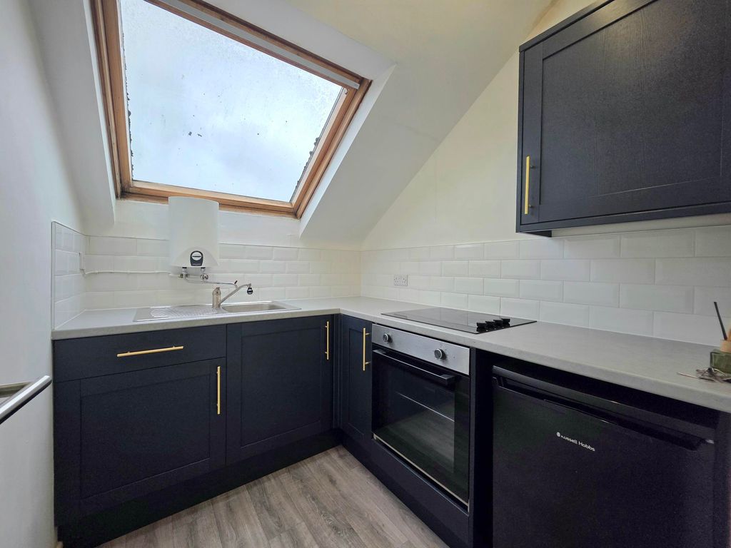 Property photo 1 of 6 Image