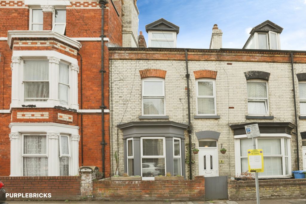 Property photo 1 of 31