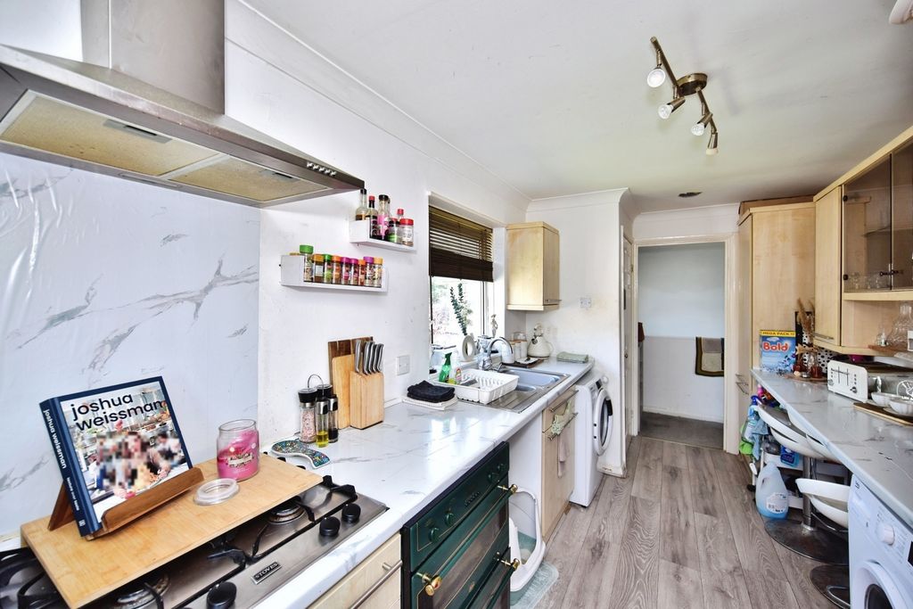 Property photo 3 of 13 Pbox-Img.Jpg