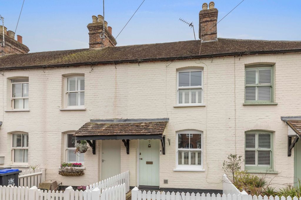Property photo 1 of 12