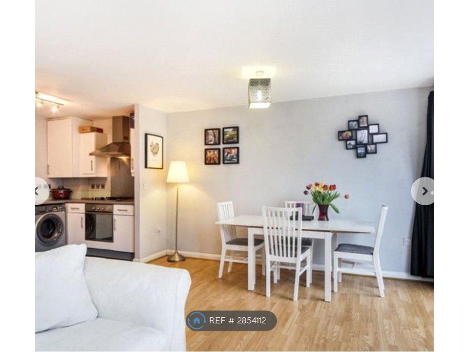 Property photo 1 of 9 Open Plan Diner