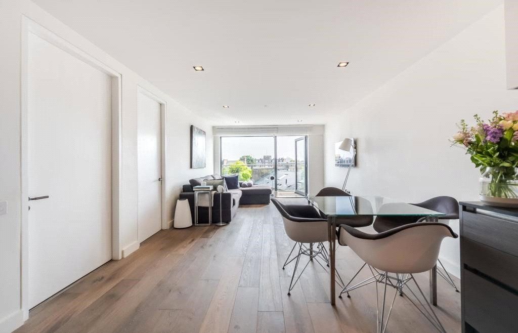 Property photo 3 of 9 Picture No. 22