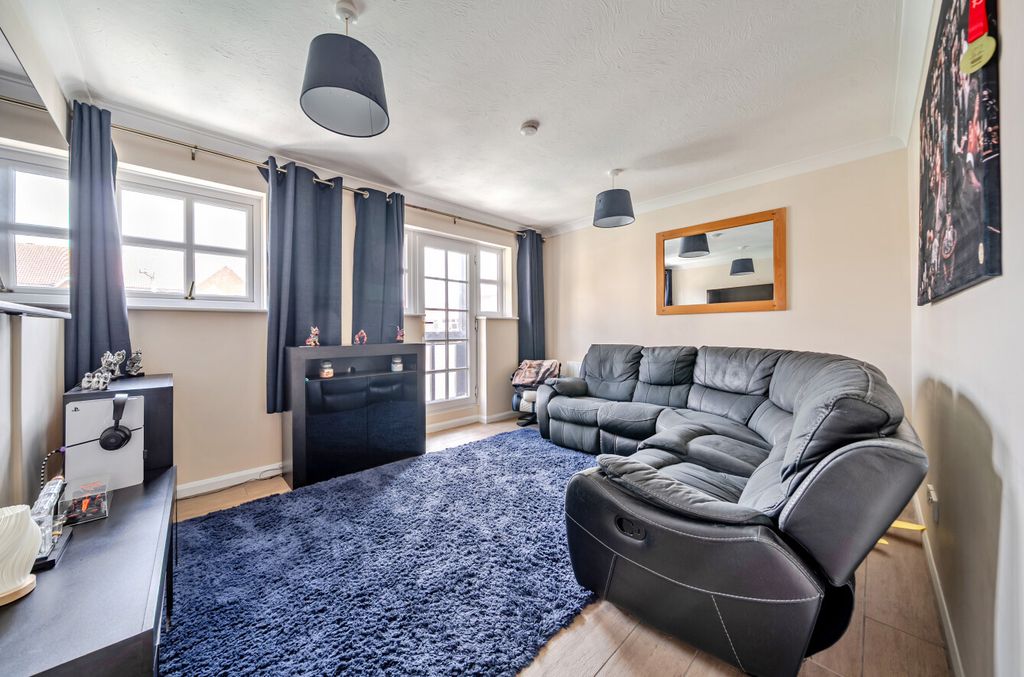 Property photo 2 of 12 1482661-12-6A43c1...