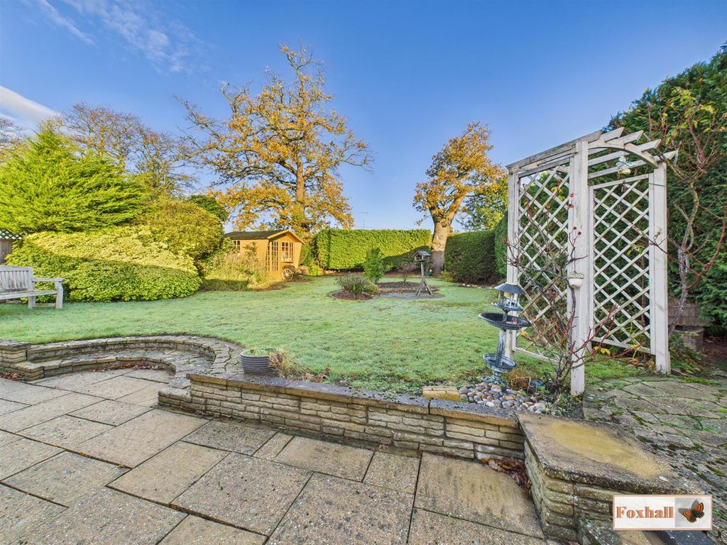 Property photo 2 of 32 Rear Garden