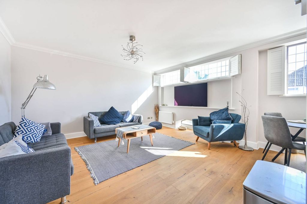 Property photo 2 of 15