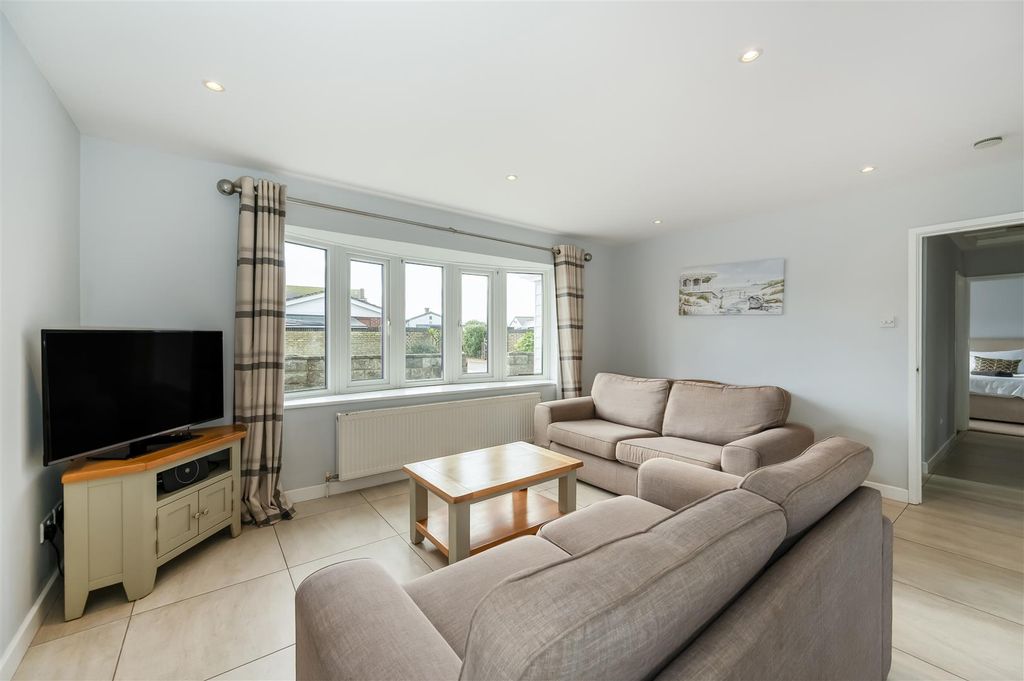 Property photo 3 of 24 Emz_6313.Jpg