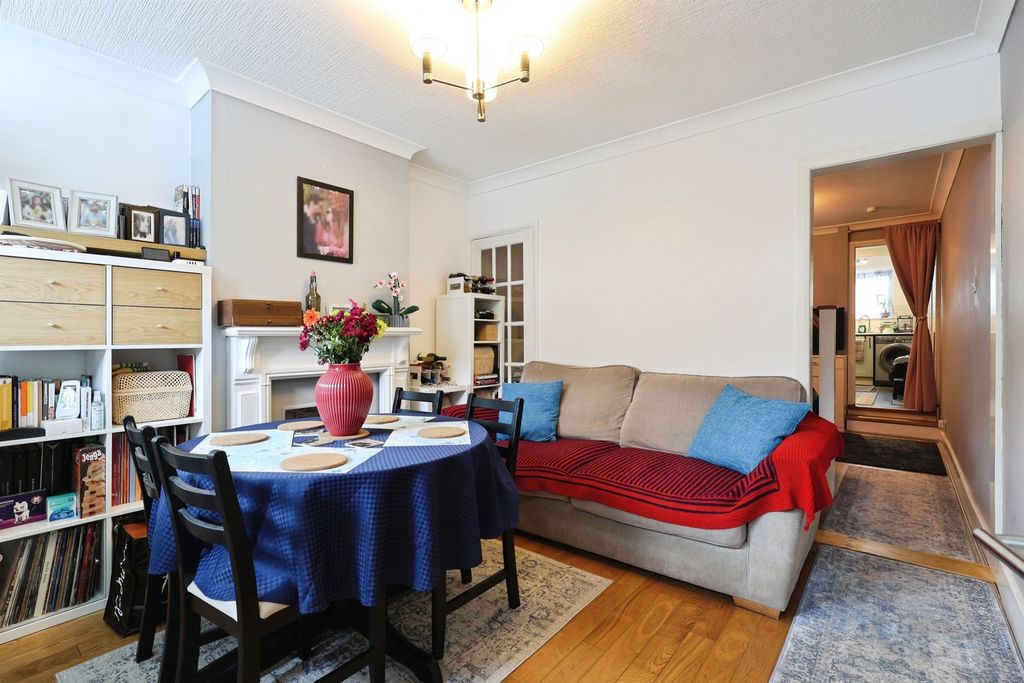 Property photo 2 of 14