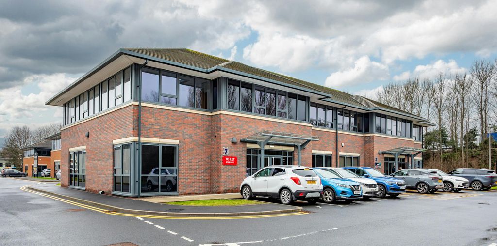 Property photo 1 of 4 Building 7 Earls Court-29.Jpg