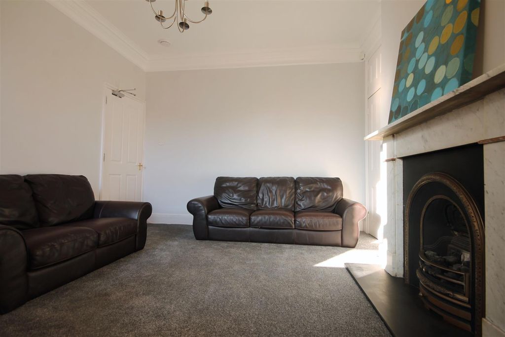 Property photo 2 of 13 3.Jpg