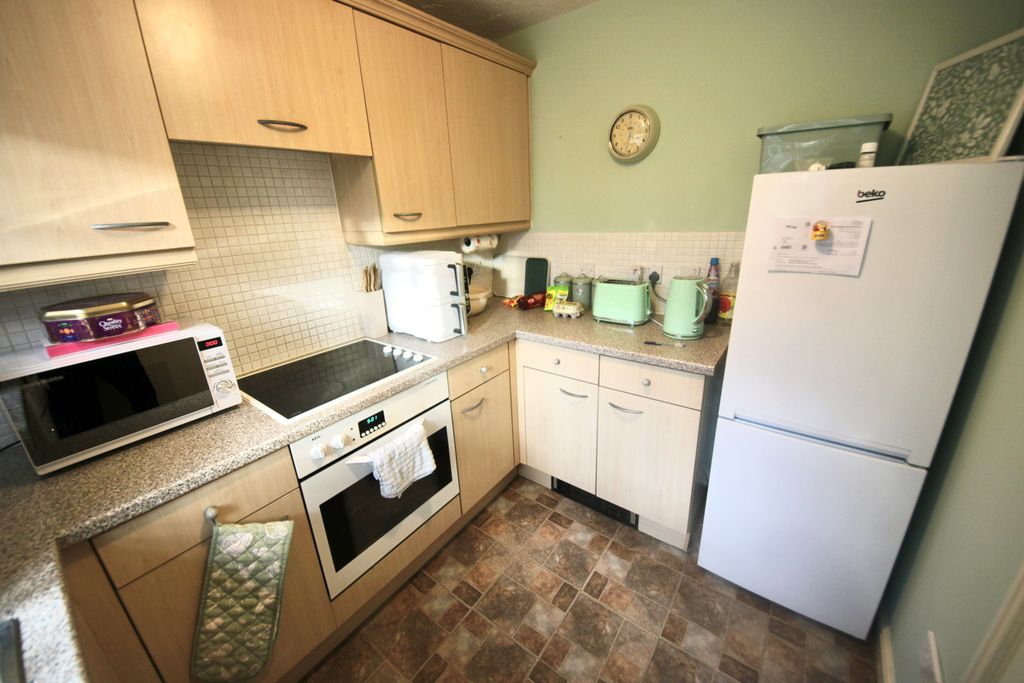 Property photo 3 of 8