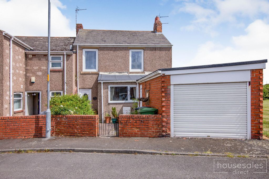 Property photo 1 of 9