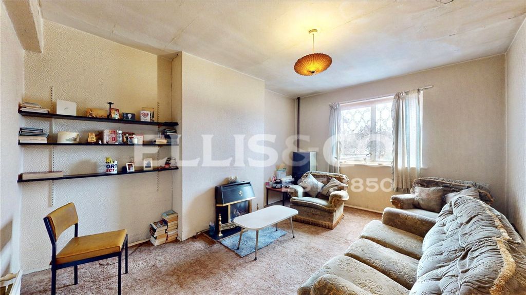 Property photo 1 of 17 Picture No. 02