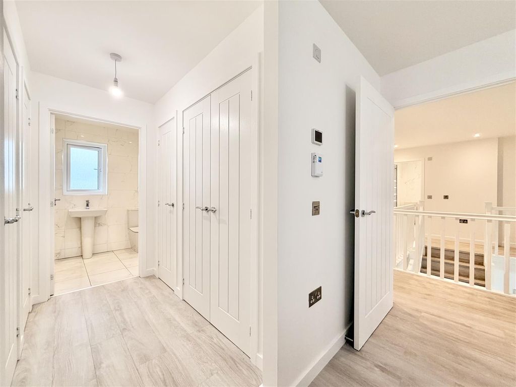 Additional image 21 of 5 bed detached house for saleArisaig Grove, Hamilton ML3