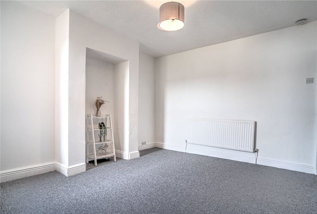 Property photo 3 of 9 Picture No. 01