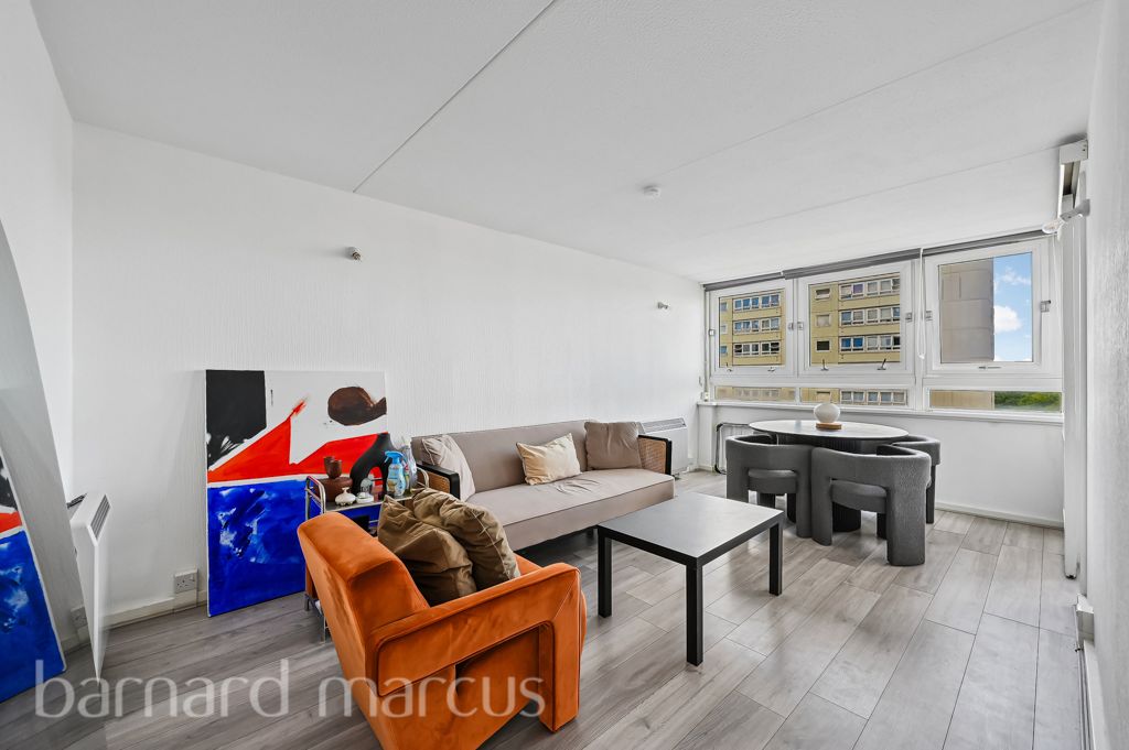 Property photo 2 of 8 Reception Room