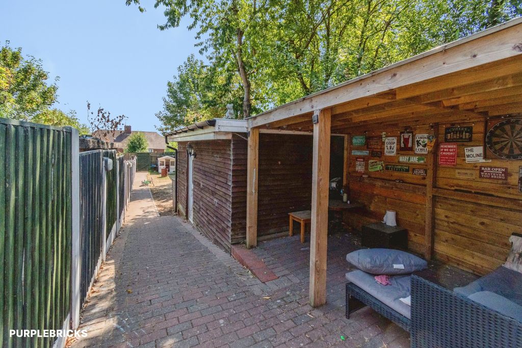 Property photo 2 of 22