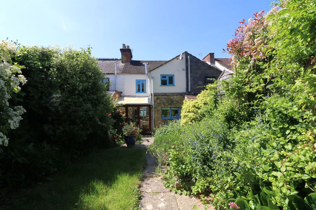 Property photo 2 of 14