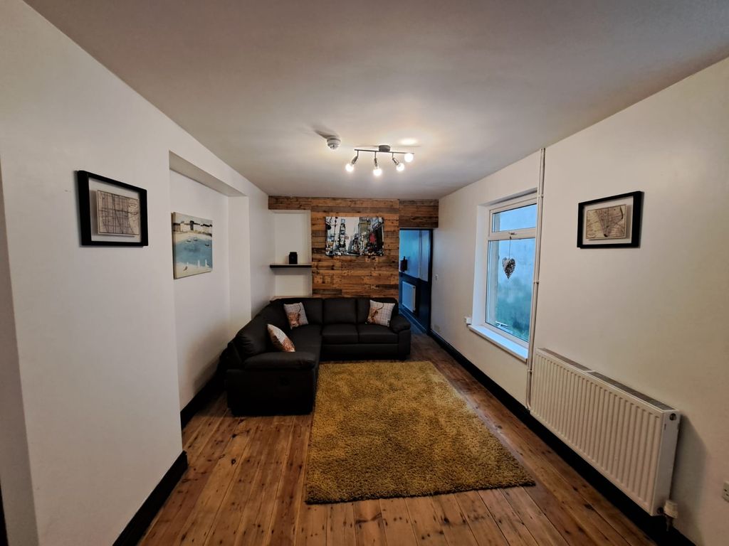 Property photo 2 of 22 Whatsapp Image 2025-11-07 At 13.31.29 (2)