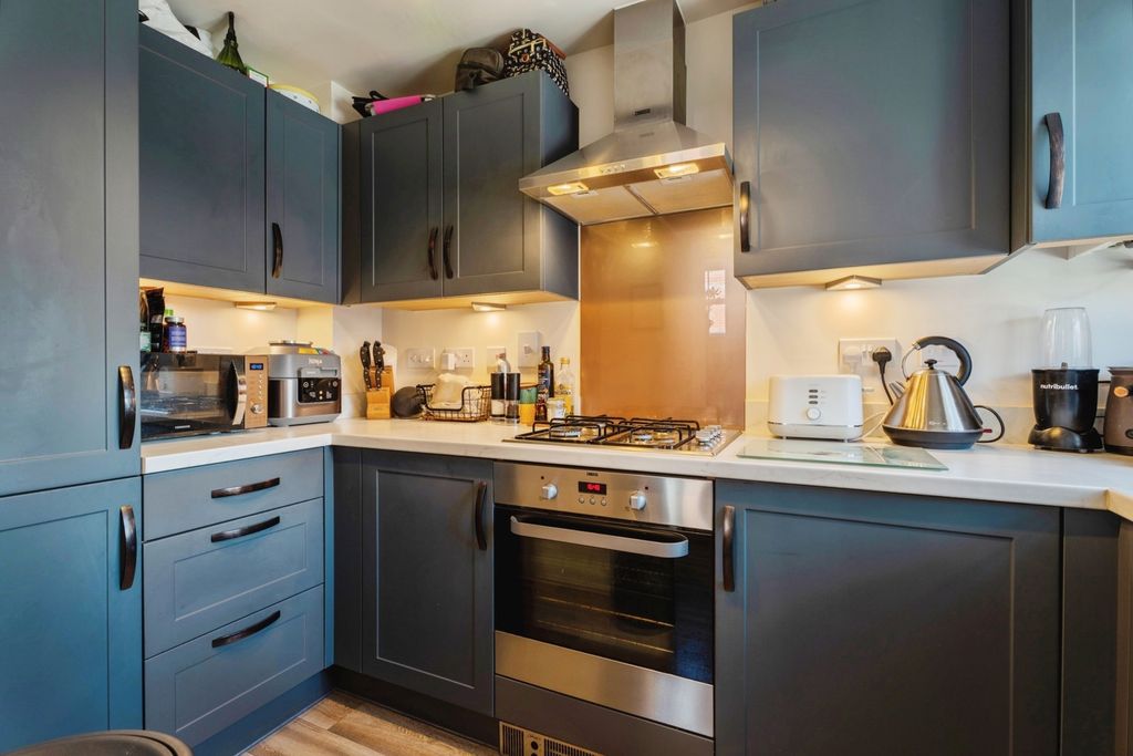 Property photo 3 of 19 Pbox-Img.Jpg